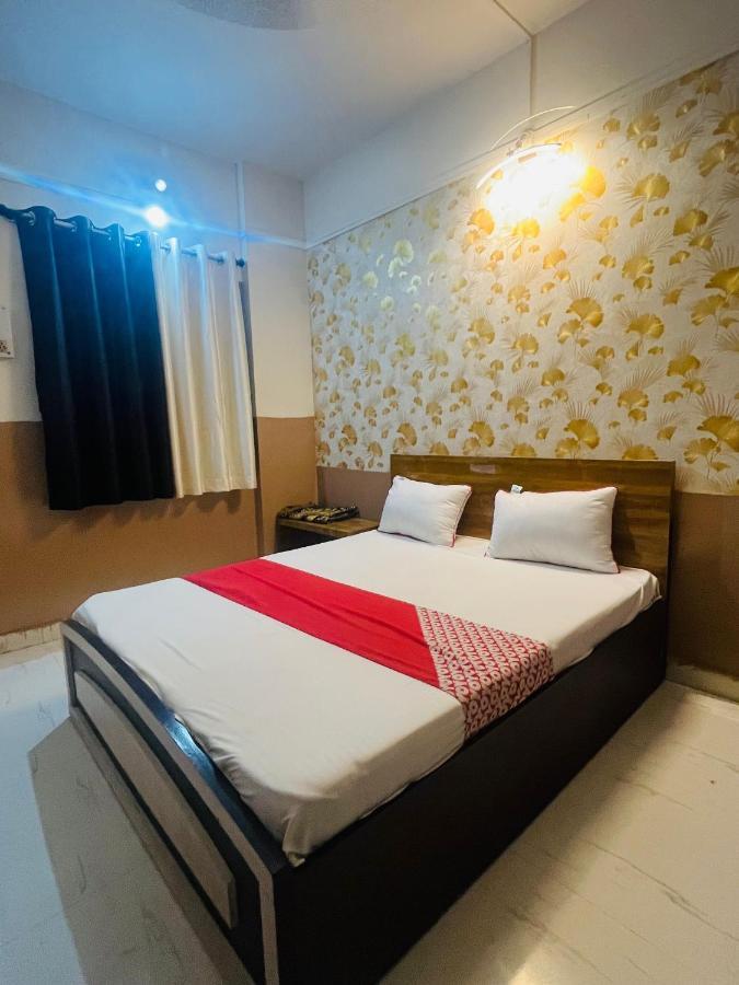Hotel Royal Lodging Phursungi المظهر الخارجي الصورة