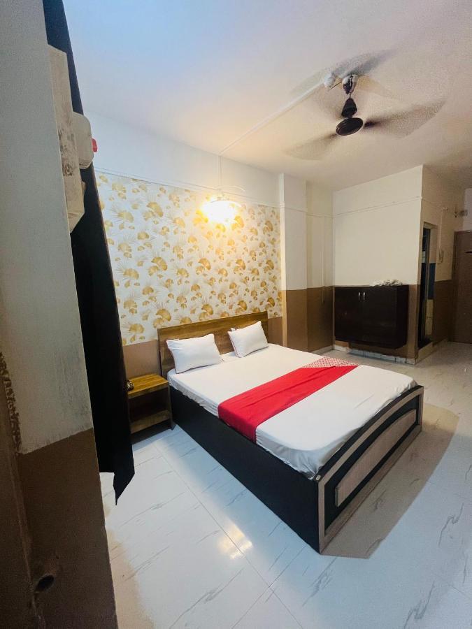Hotel Royal Lodging Phursungi المظهر الخارجي الصورة